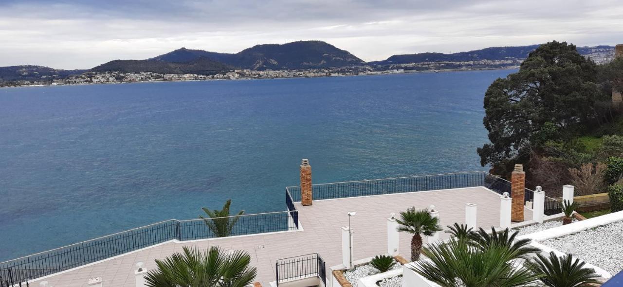 Castello Apartment Bacoli Luaran gambar