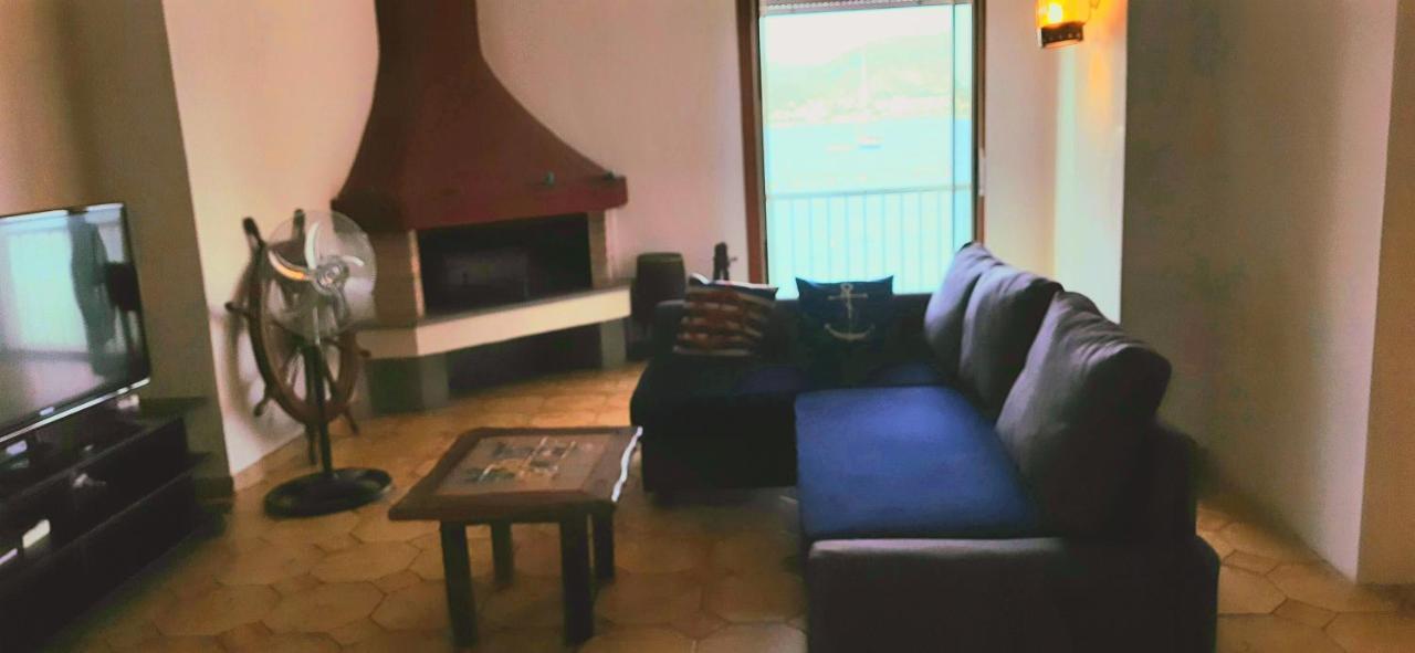 Castello Apartment Bacoli Luaran gambar