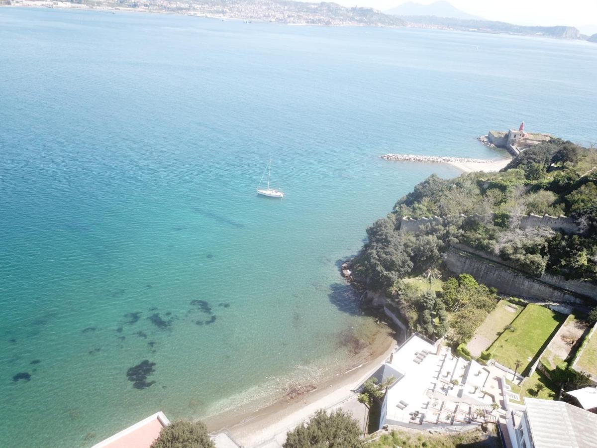 Castello Apartment Bacoli Luaran gambar