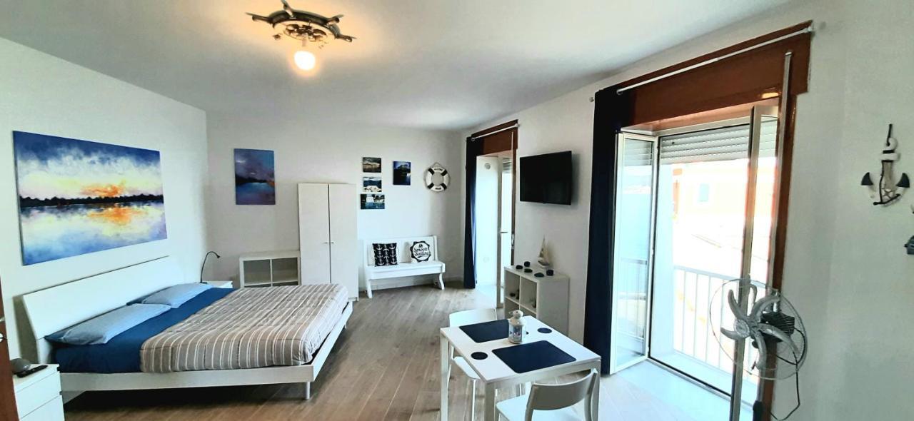 Castello Apartment Bacoli Luaran gambar