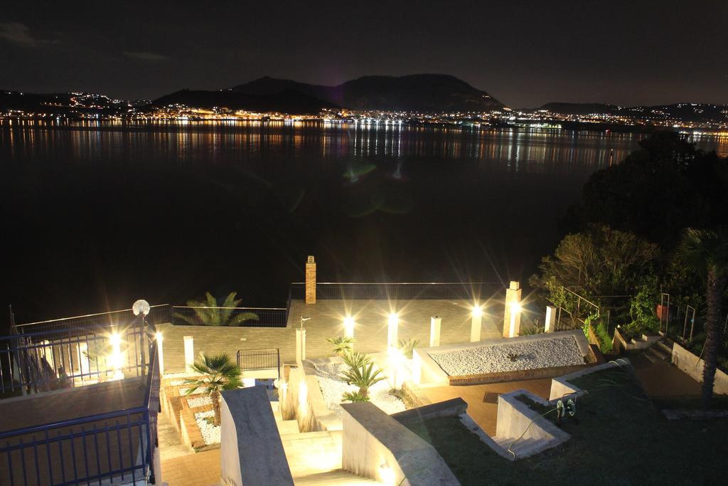 Castello Apartment Bacoli Bilik gambar