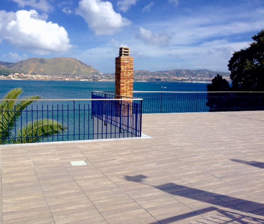Castello Apartment Bacoli Bilik gambar